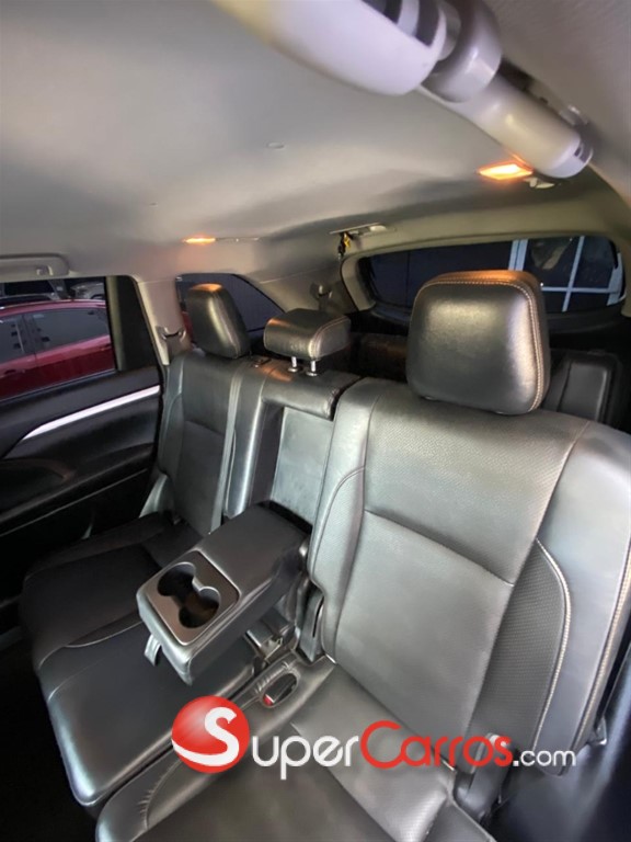 2018 Toyota Highlander LE Plus — foto 7 / 10
