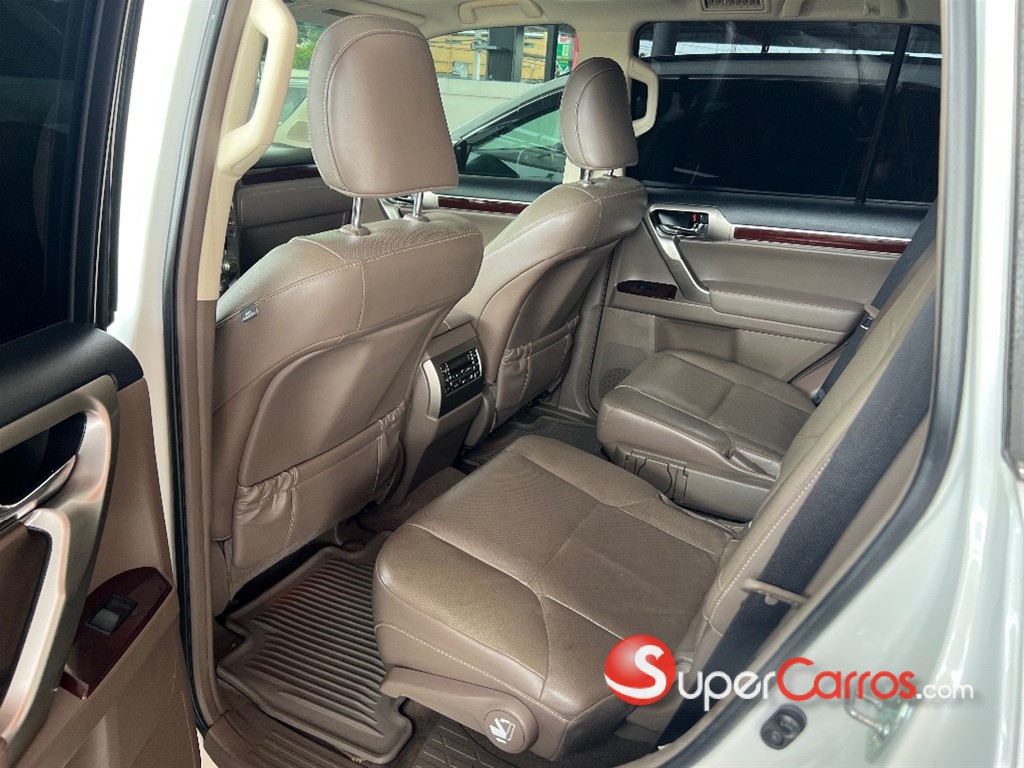 2017 Lexus GX 460 Premium — foto 3 / 10