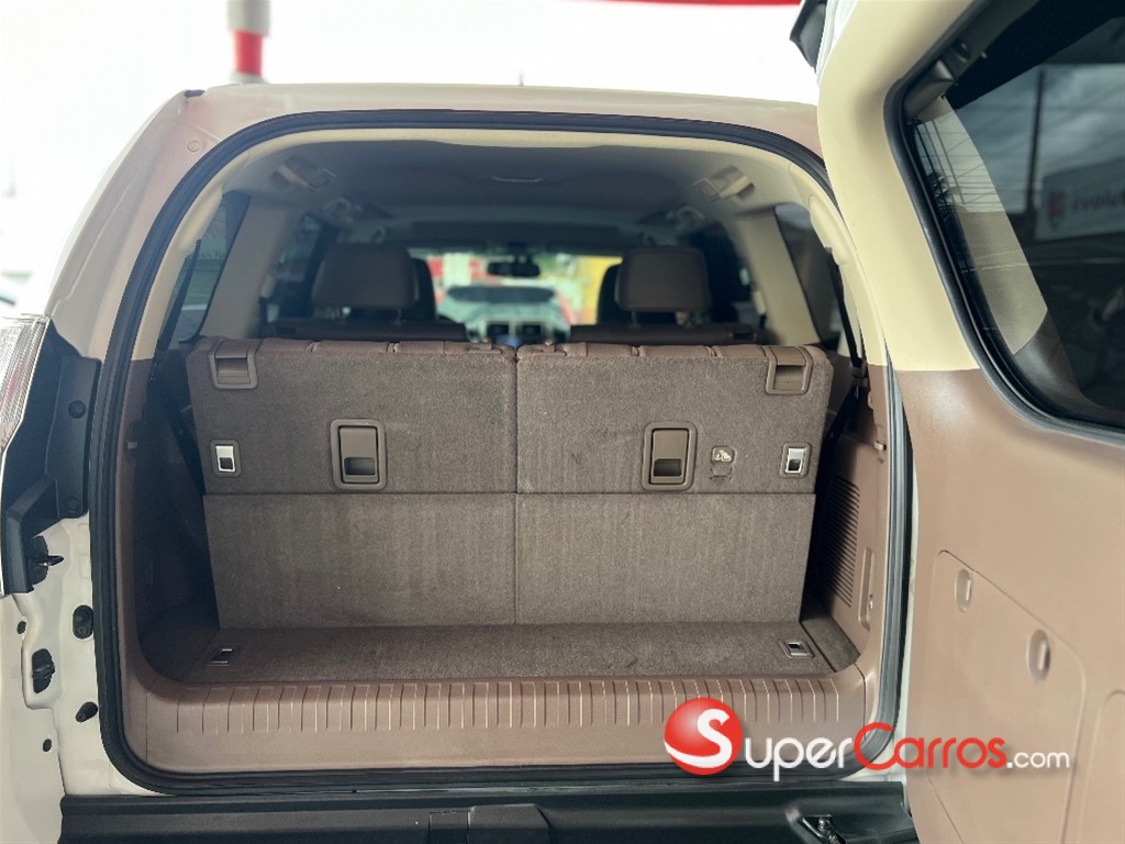 2017 Lexus GX 460 Premium — foto 8 / 10