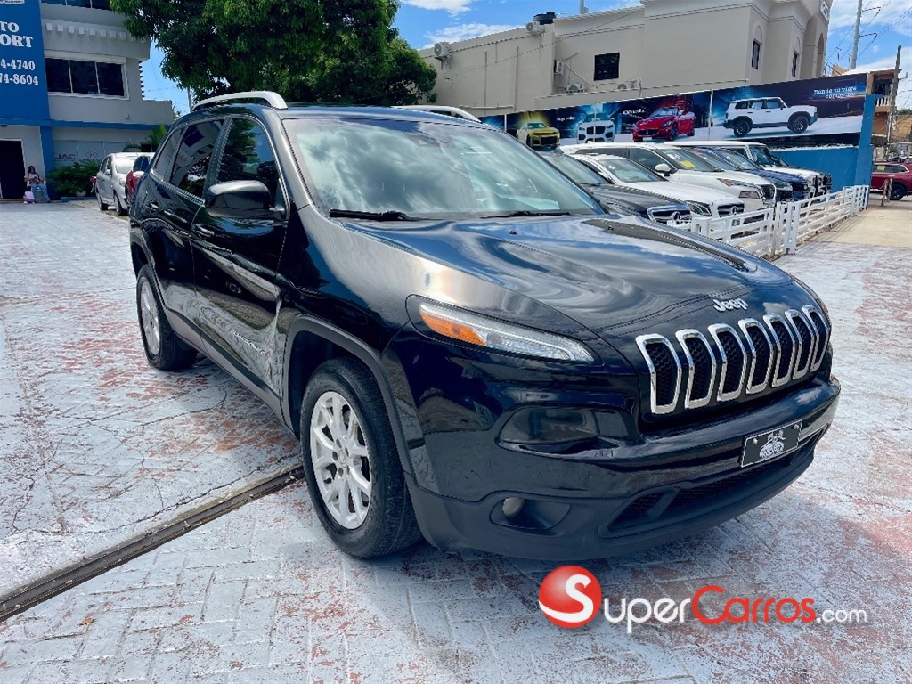 2018 Jeep Cherokee Latitude Plus — foto 2 / 11