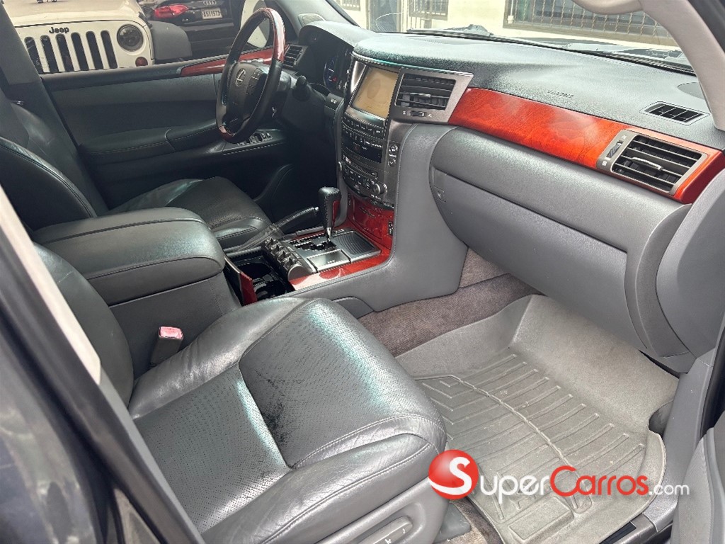 2009 Lexus LX 570 — foto 9 / 10