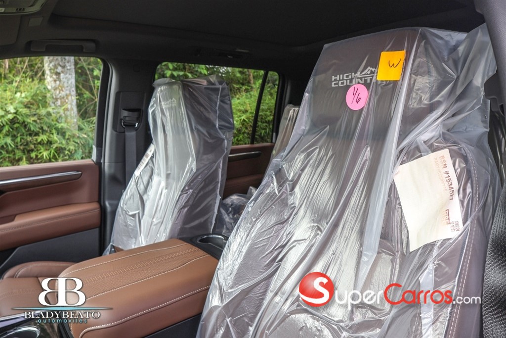 2026 Chevrolet Suburban Highcountry — foto 3 / 12