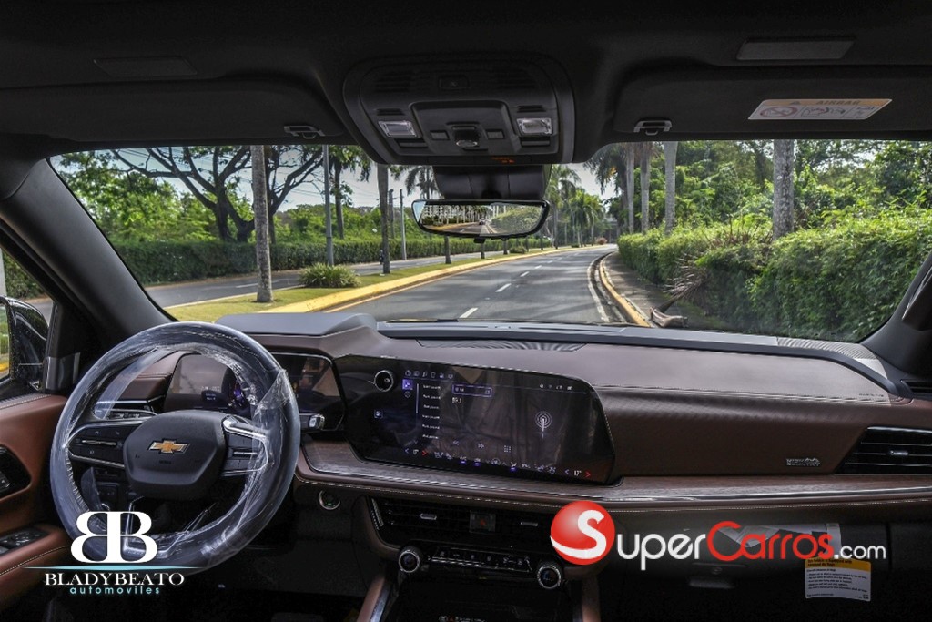 2026 Chevrolet Suburban Highcountry — foto 9 / 12
