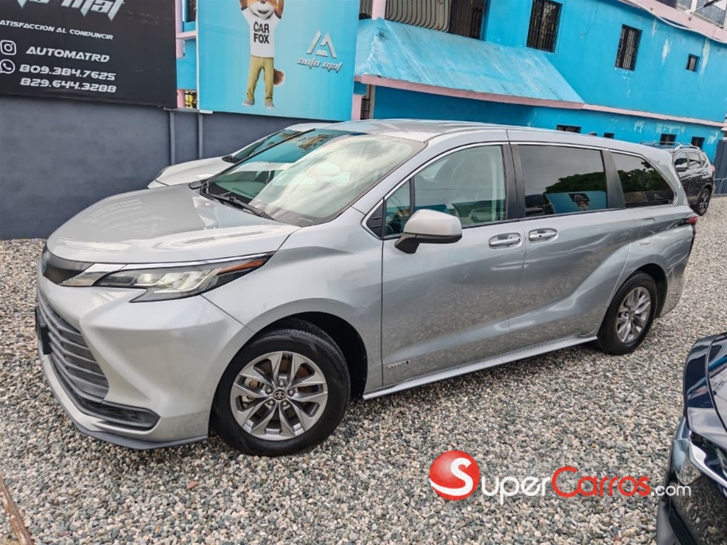 2021 Toyota Sienna LE — foto 9 / 12