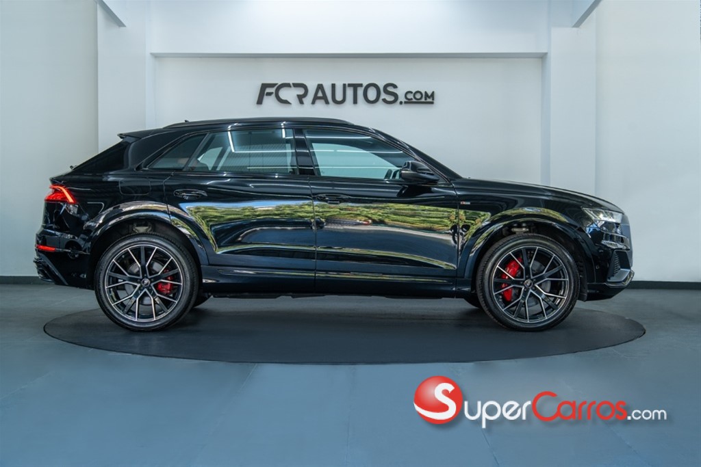 2025 Audi Q8 Premium — foto 2 / 12