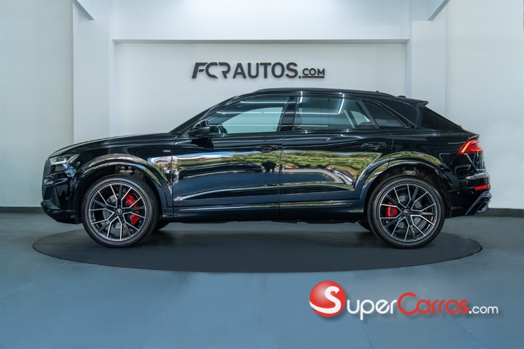 2025 Audi Q8 Premium — foto 4 / 12