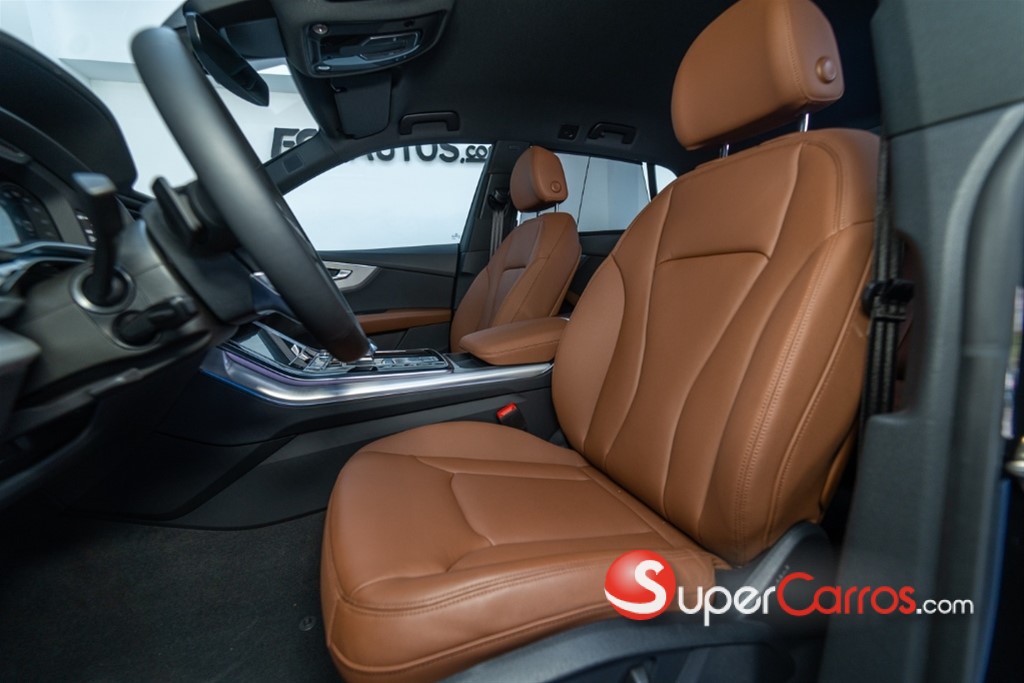 2025 Audi Q8 Premium — foto 6 / 12
