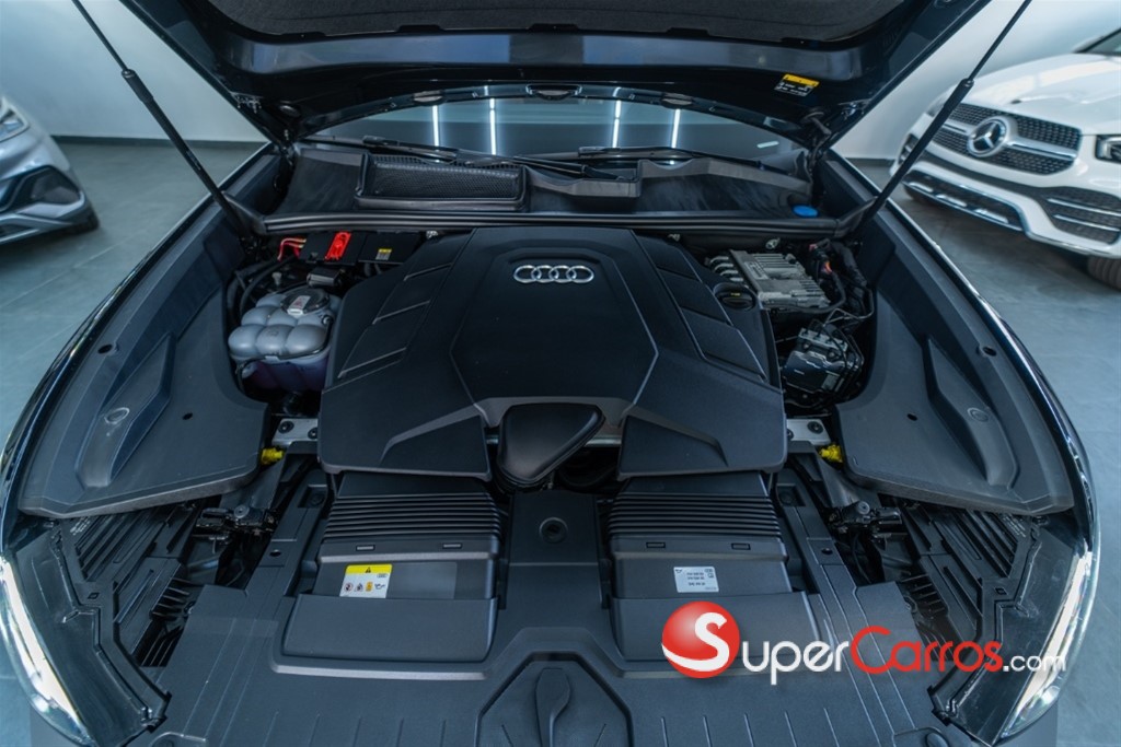 2025 Audi Q8 Premium — foto 10 / 12