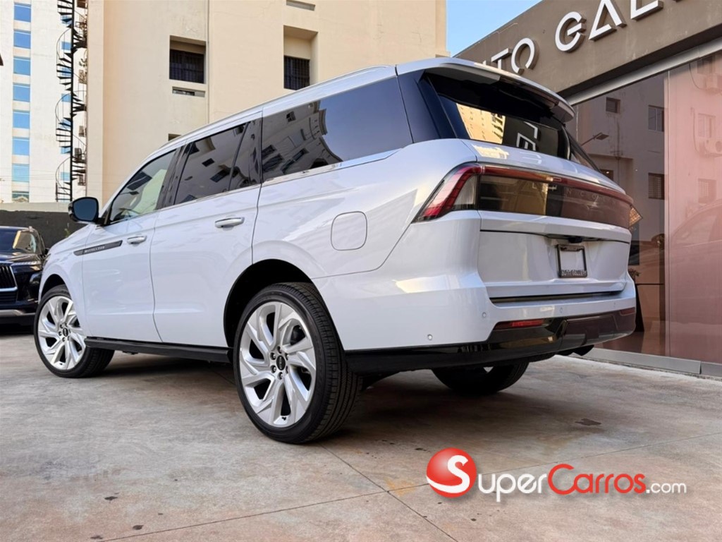 2025 Lincoln Navigator Black Label — foto 3 / 12