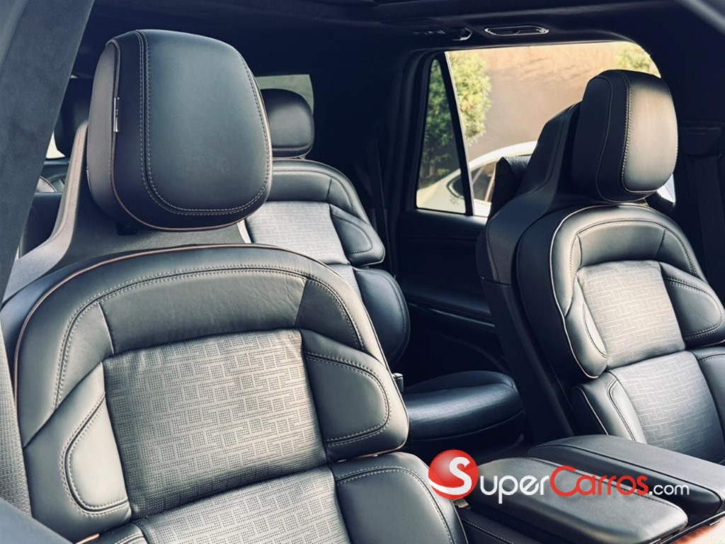 2025 Lincoln Navigator Black Label — foto 7 / 12