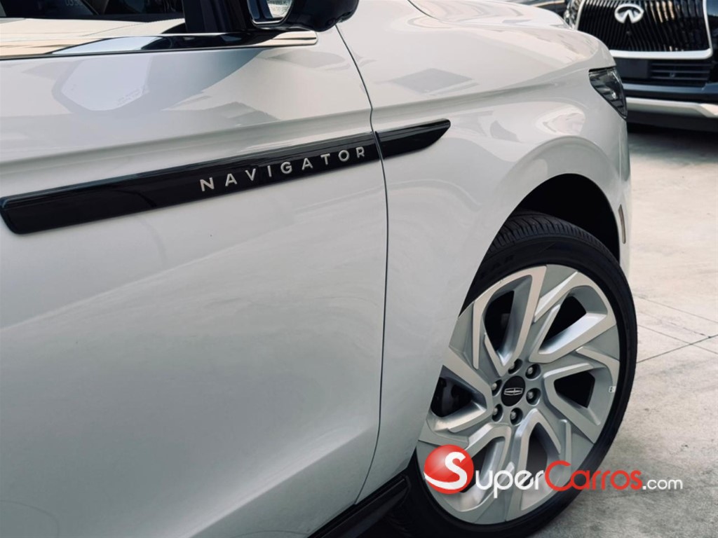 2025 Lincoln Navigator Black Label — foto 11 / 12