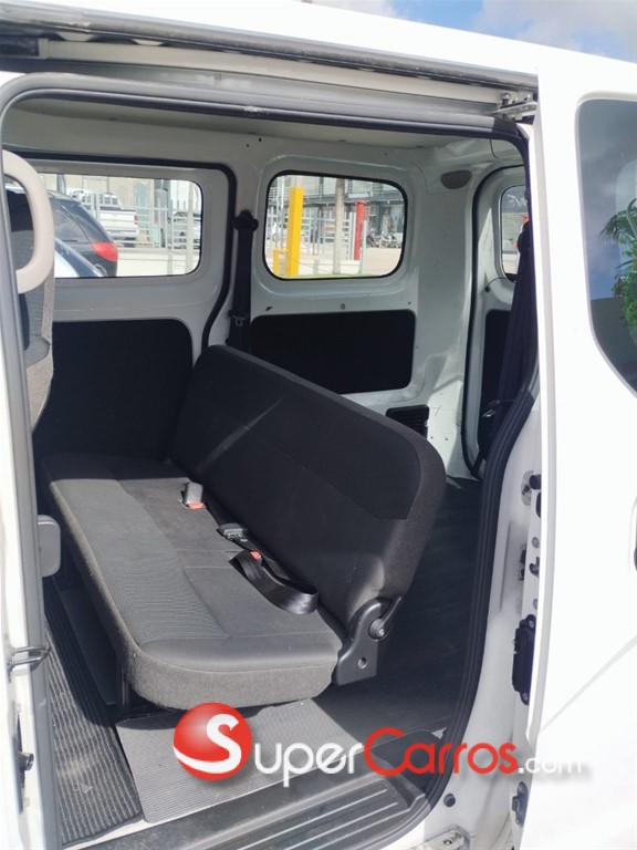 2020 Nissan NV 200 — foto 3 / 7