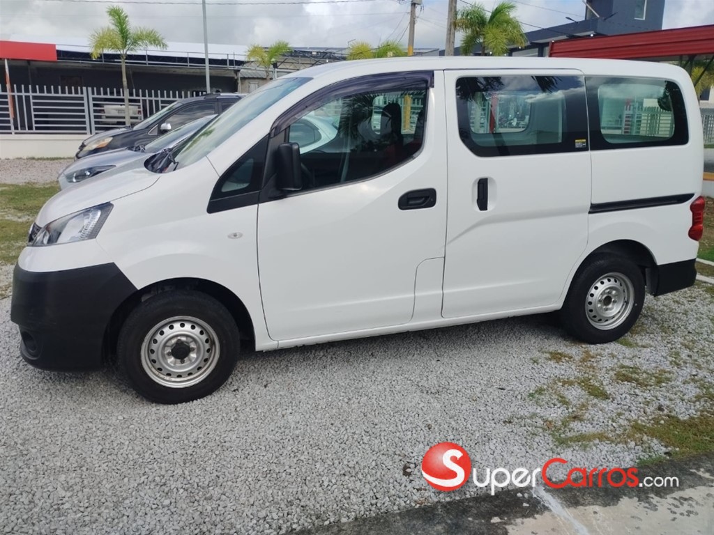 2020 Nissan NV 200 — foto 4 / 7