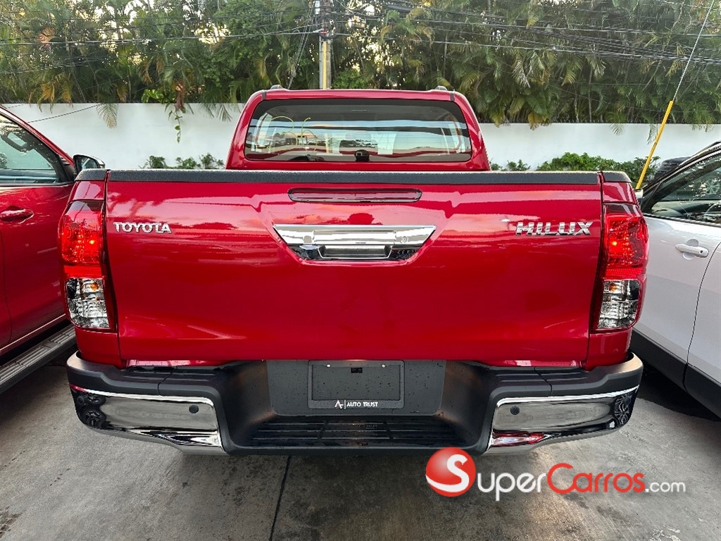 2026 Toyota Hilux 2.4 — foto 5 / 9