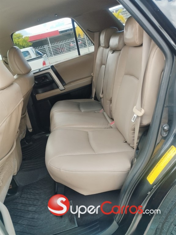 2010 Toyota 4 Runner Limited — foto 2 / 9