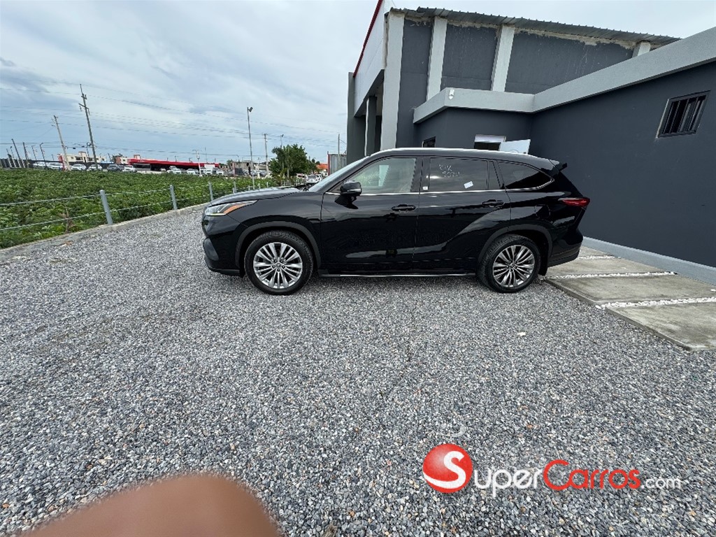 2020 Toyota Highlander Platinum — foto 2 / 12