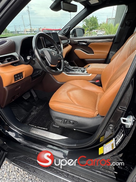 2020 Toyota Highlander Platinum — foto 8 / 12