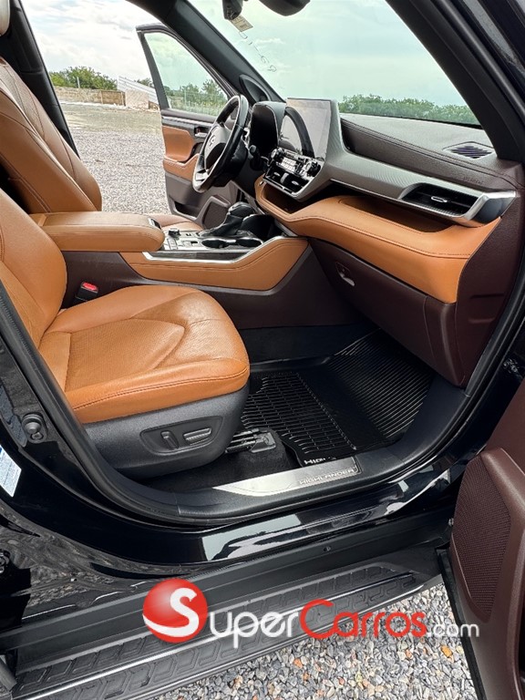 2020 Toyota Highlander Platinum — foto 9 / 12