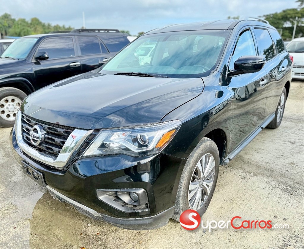 2019 Nissan Pathfinder SV — foto 3 / 8