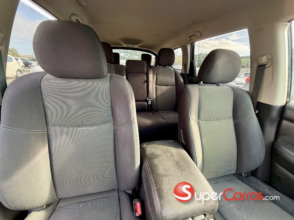 2019 Nissan Pathfinder SV — foto 8 / 8