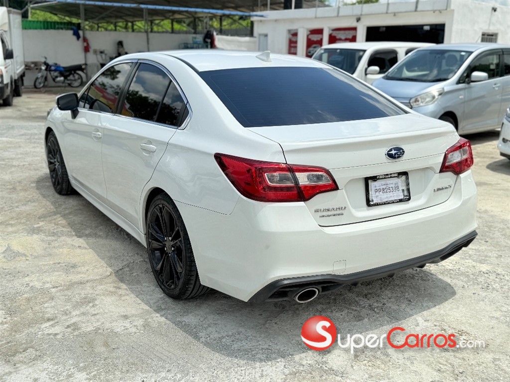 2019 Subaru Legacy — foto 7 / 12