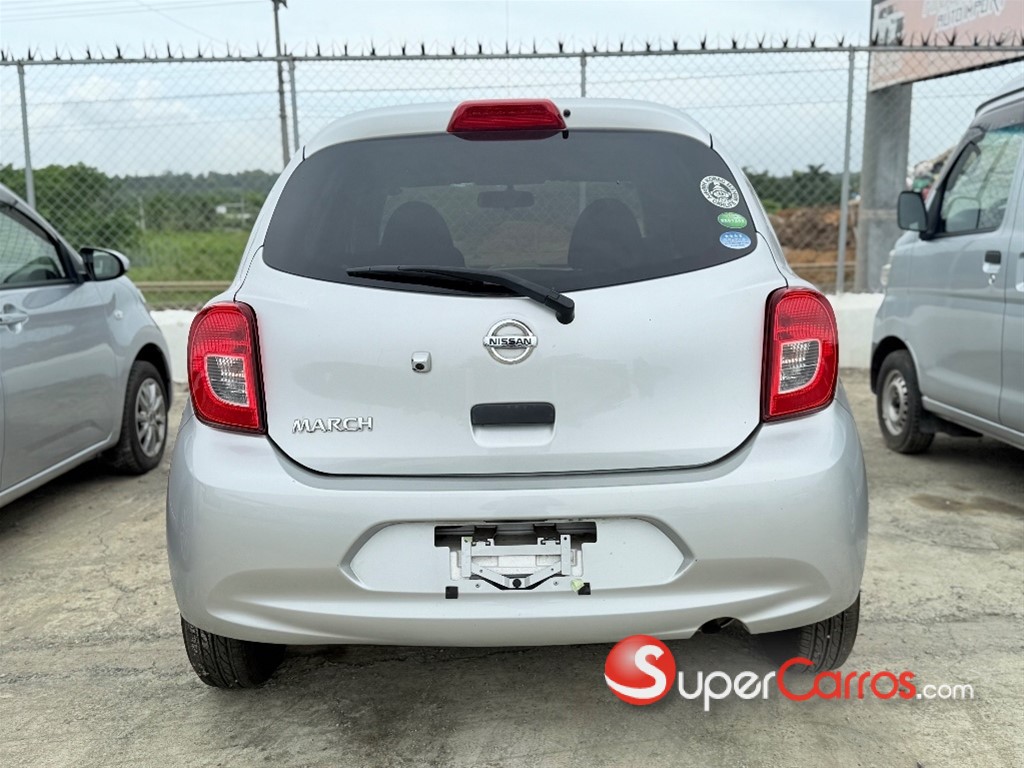 2019 Nissan March — foto 4 / 9