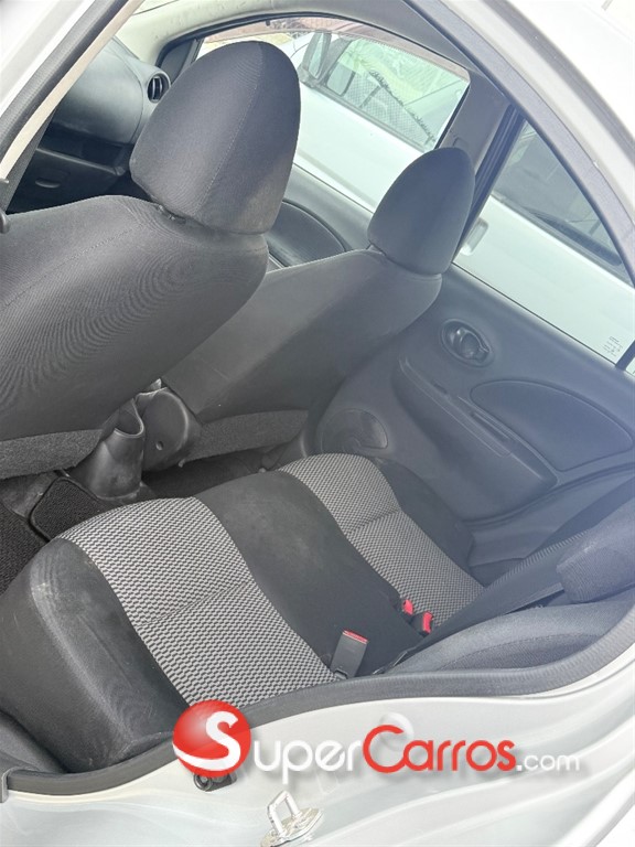 2019 Nissan March — foto 7 / 9