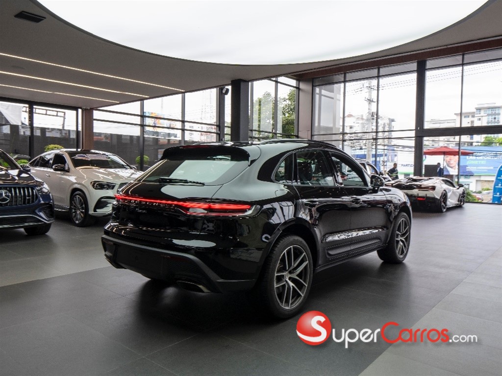 2025 Porsche Macan — foto 5 / 10