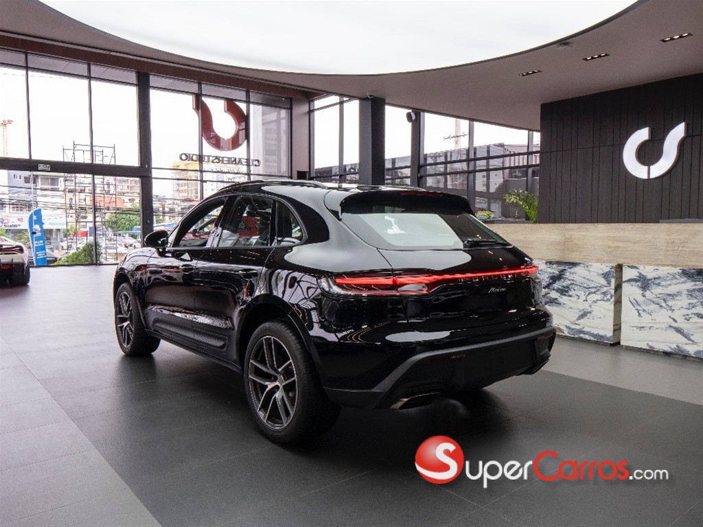2025 Porsche Macan — foto 7 / 10