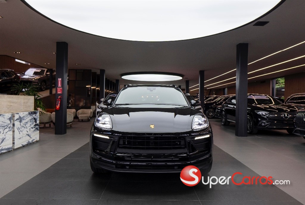 2025 Porsche Macan — foto 9 / 10