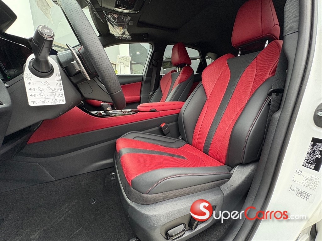 2026 Lexus NX 350H F SPORT — foto 6 / 11