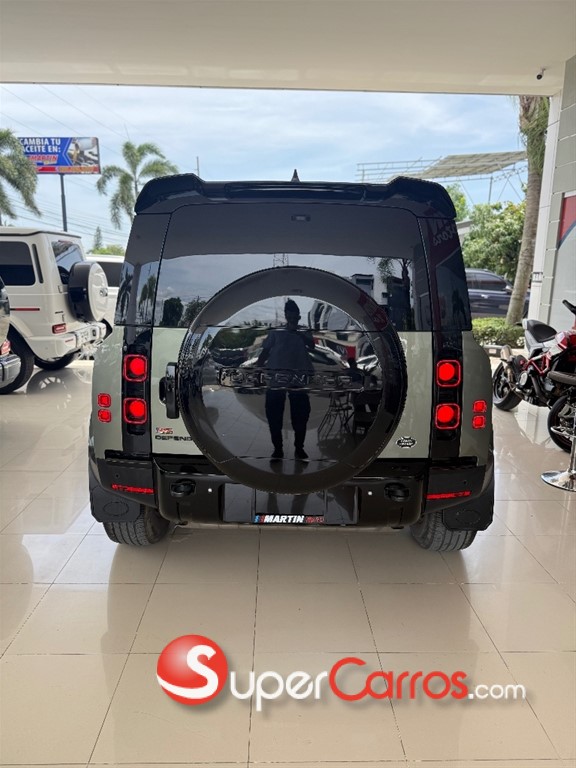 2020 Land Rover Defender 110 SE — foto 4 / 10