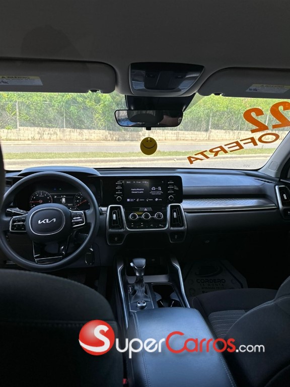 2022 Kia Sorento LX — foto 6 / 8