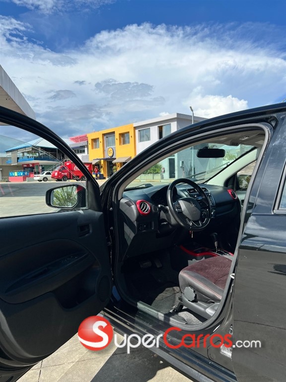 2019 Mitsubishi Motors Mirage — foto 7 / 10