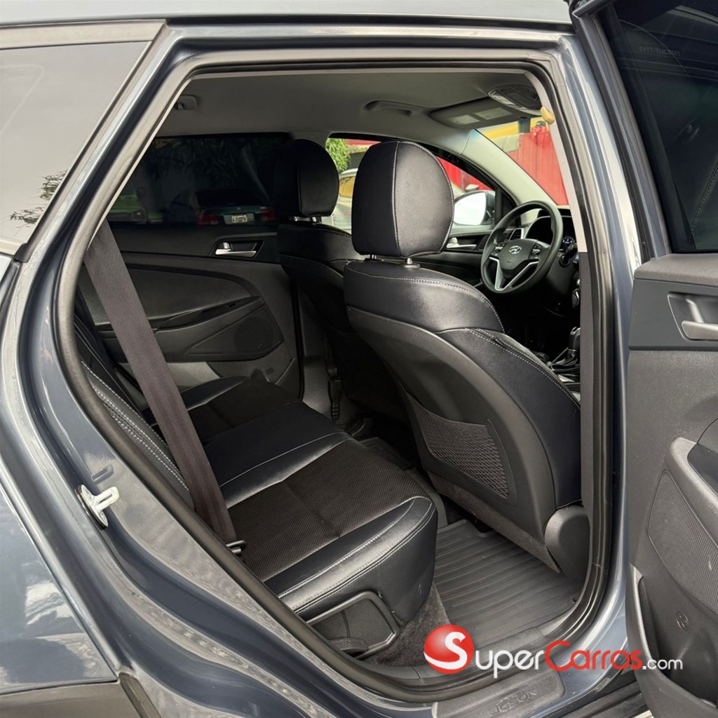 2020 Hyundai Tucson Value — foto 10 / 12