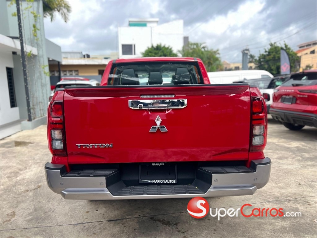 2026 Mitsubishi Motors L 200 — foto 2 / 12