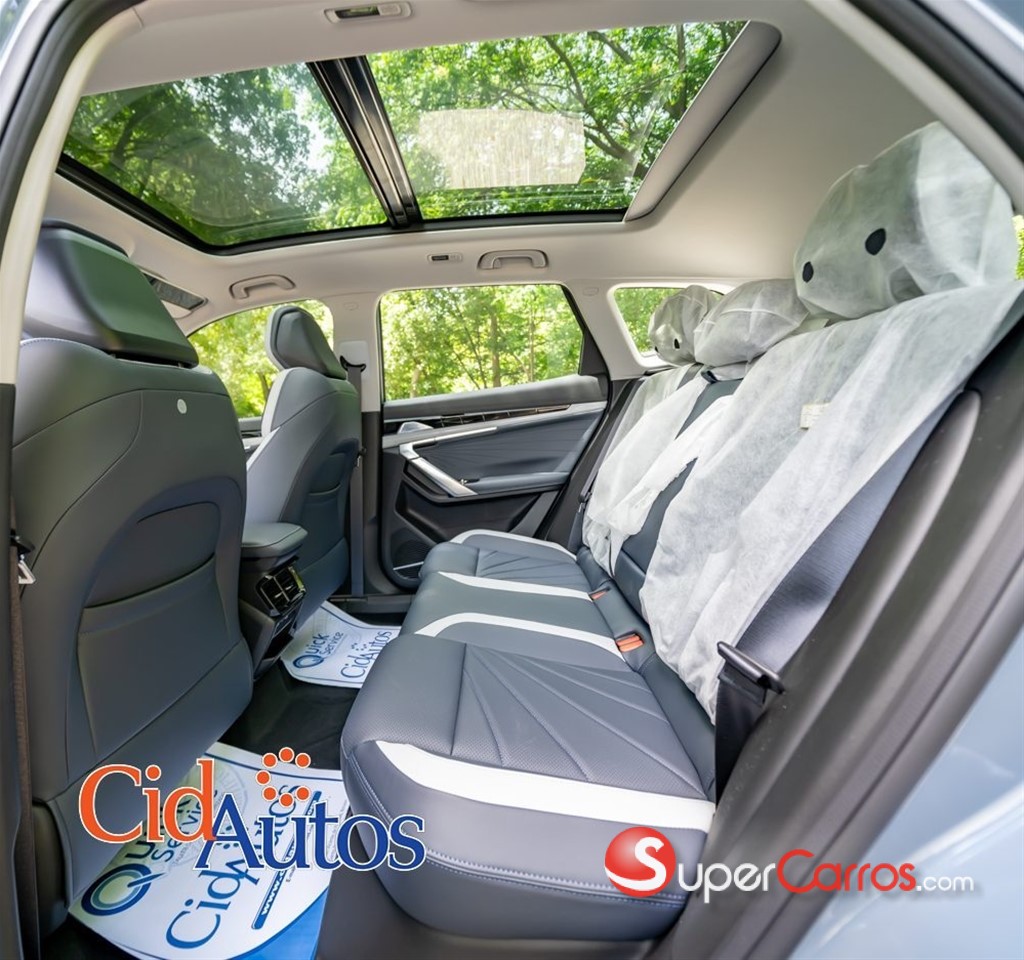 2027 Geely Starray GF — foto 11 / 12