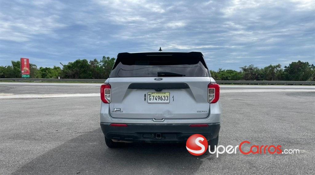 2021 Ford Explorer Police — foto 5 / 9