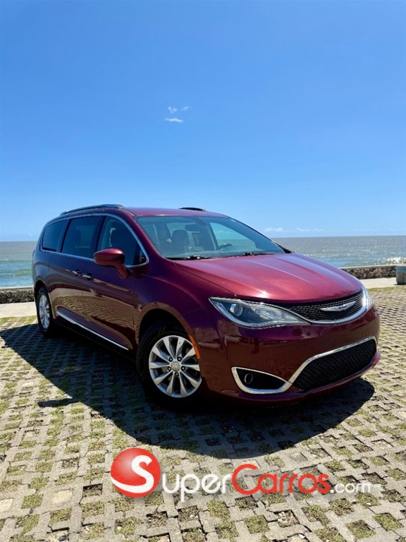 2019 Chrysler Pacifica Touring