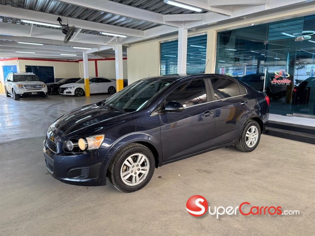 2016 Chevrolet Sonic LT — foto 5 / 10
