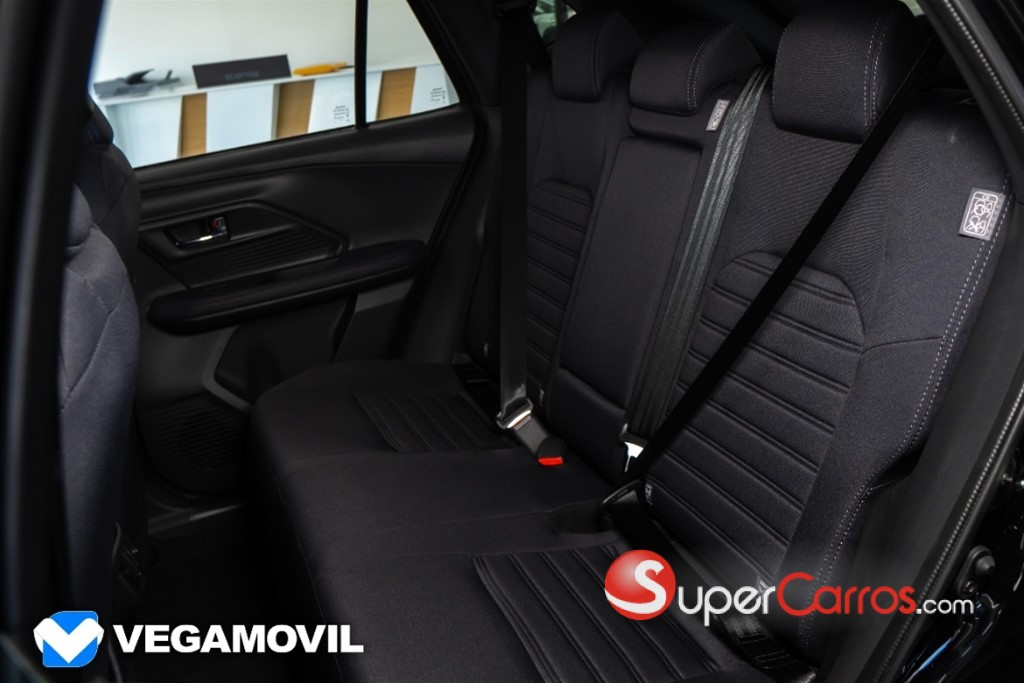 2026 Toyota Yaris Cross Full — foto 8 / 12