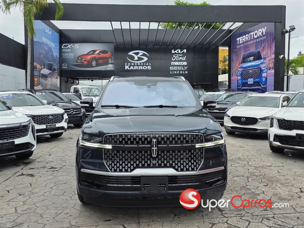 2026 Lincoln Navigator Reserve II — foto 2 / 12