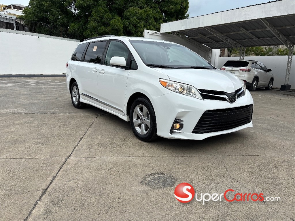2020 Toyota Sienna LE — foto 2 / 11