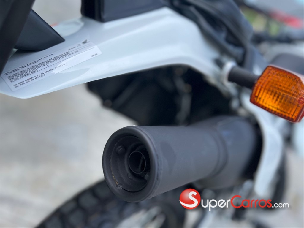 2025 Honda XR 650L — foto 8 / 10