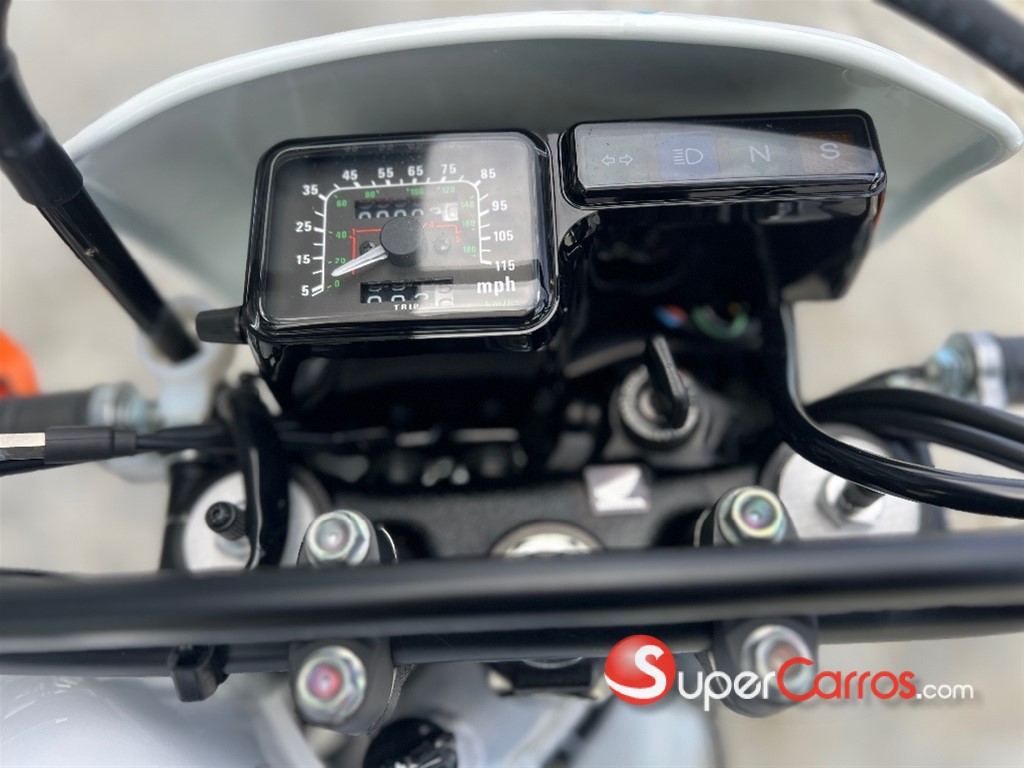 2025 Honda XR 650L — foto 9 / 10