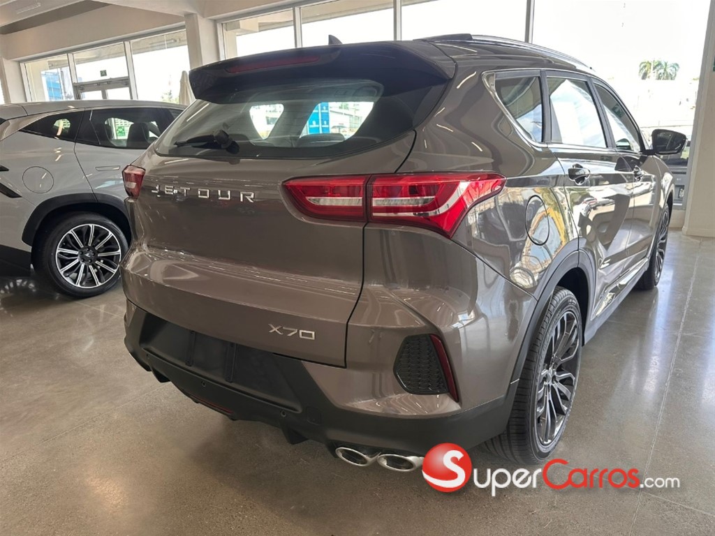 2027 Jetour X70 FL — foto 4 / 10