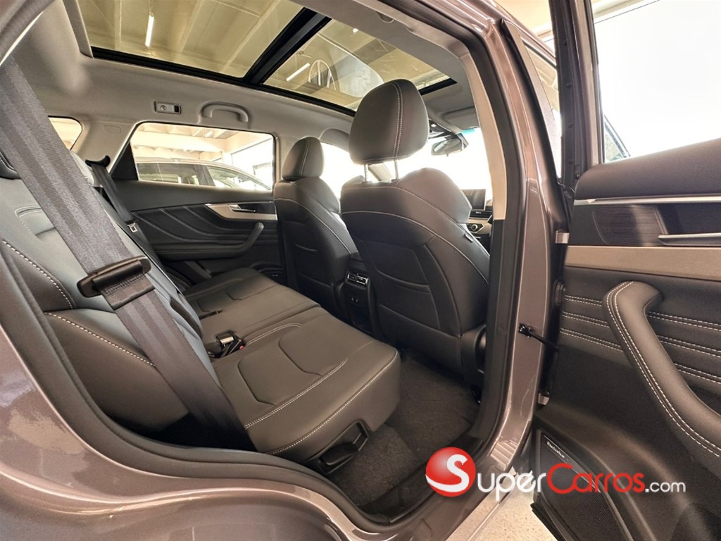2027 Jetour X70 FL — foto 8 / 10