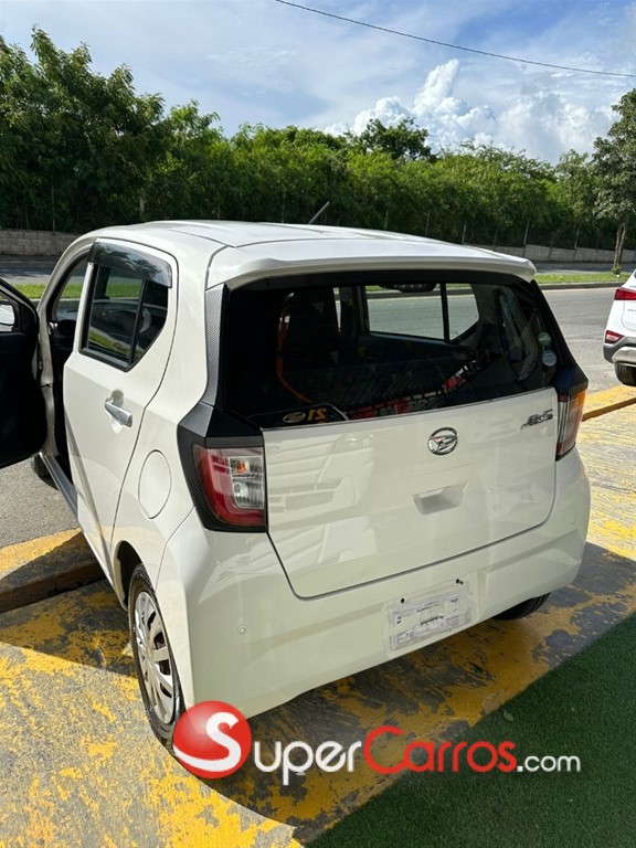 2018 Daihatsu Mira — foto 2 / 7