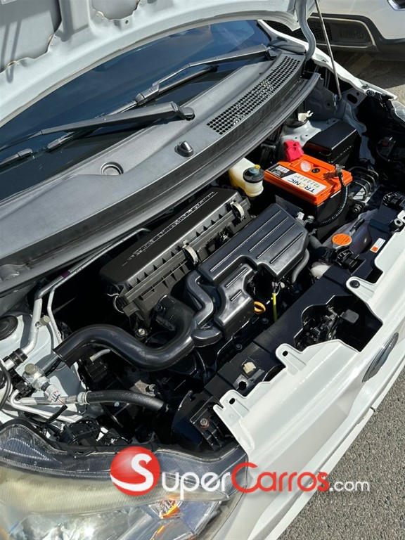 2018 Daihatsu Mira — foto 5 / 7
