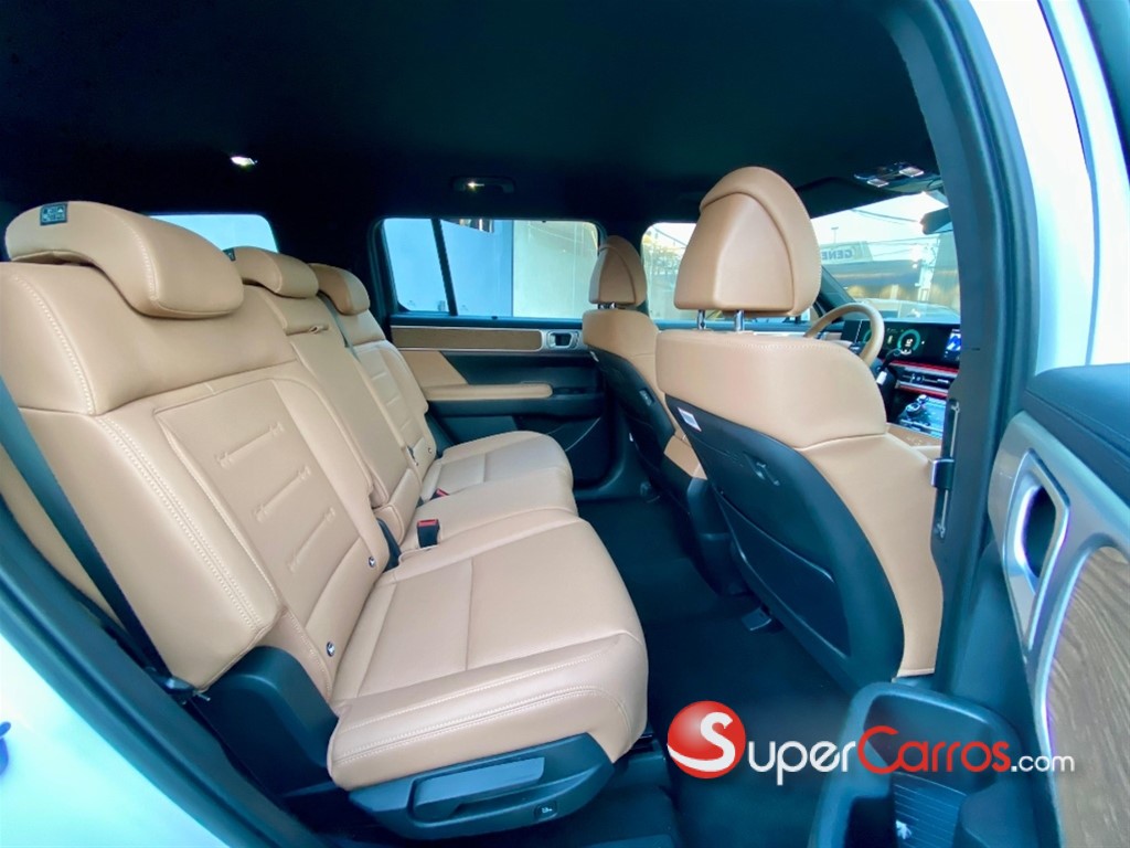 2026 Hyundai Santa Fe Blue Hybrid — foto 10 / 12